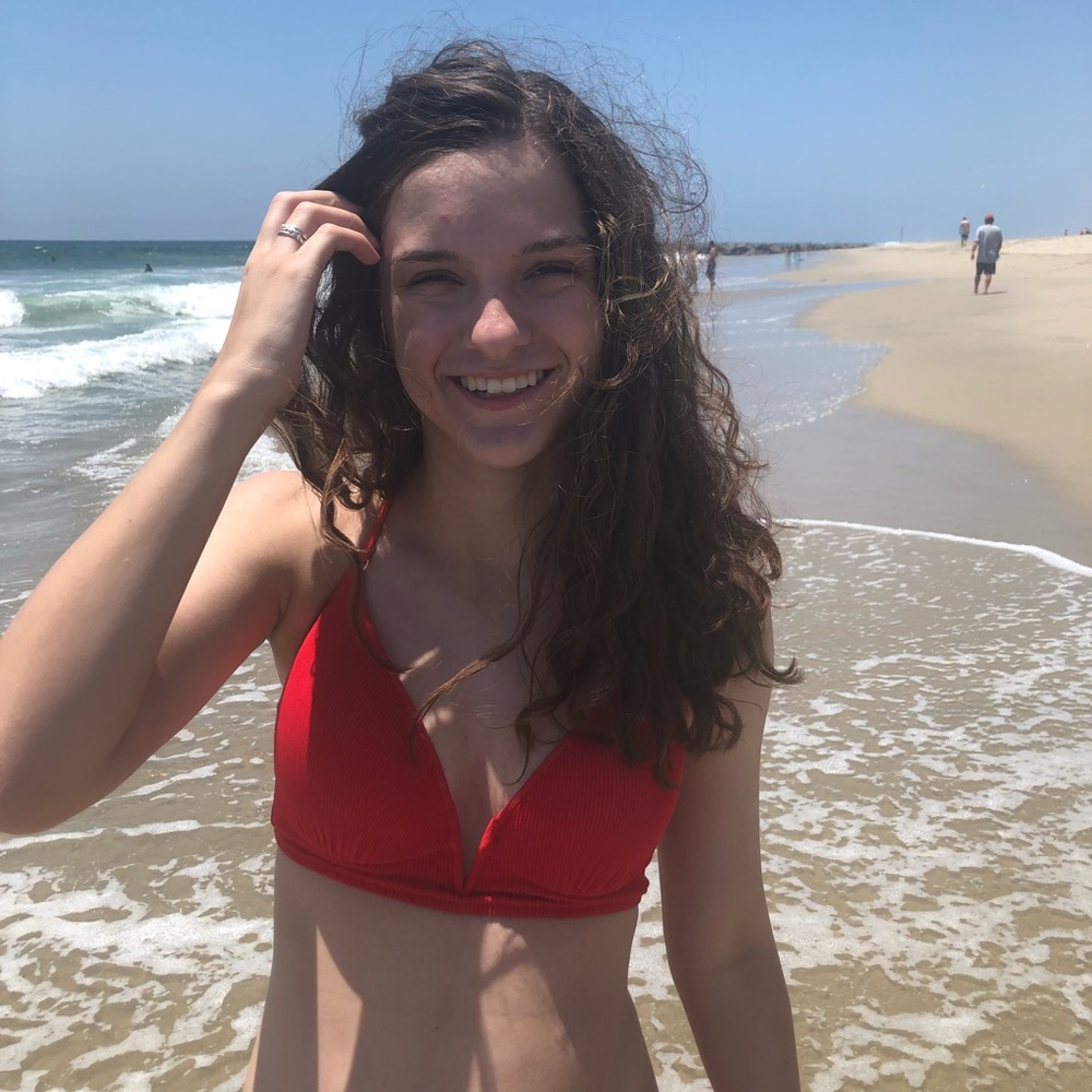 Meet your Posher, Ashley